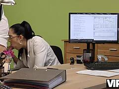 vip4k agent approves credit of brunette nympho for hot sex action?