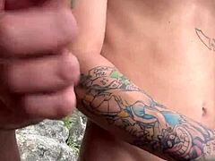 Fodendo Bareback on Abrico Beach in Public View