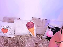 Gorgeous Teen Babe Fingering to Orgasm on Live Webcam Show