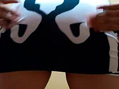 Damn, Aurora Estelar’s long solo vid in skull dress!