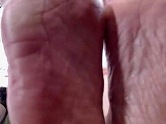 Feast your eyes on dawn sky's big booty at the party