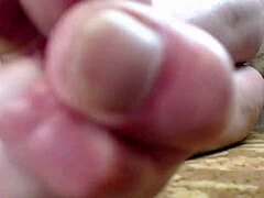 Feast your eyes on dawn sky's big booty at the party