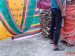 Desi Bhabi Handjob Outdoors Official Localsex31 Video!