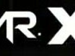 कैंडिड फोटो शूट के लिए सहमत हुई