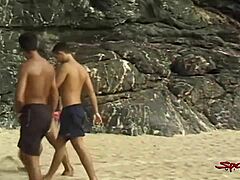Black and white guys get a tan in a threesome