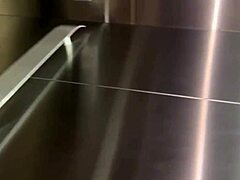 i met a stranger in the elevator and she gave me a blowjob