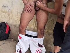 Oferencendo Meu Amigo na Ciclovia for RAW Public BAREBACK Action!