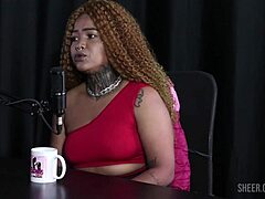 ब्लैक ड्यूक्वेसा शियर रेड में टिफनी रोचा के साथ स्विंग करती है, कंपाइलेशन