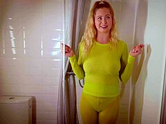 yo, this porn actress is showing off wet clothes today