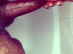 Project shower skeet got me hyped in the USA bathroom solo! 🚿