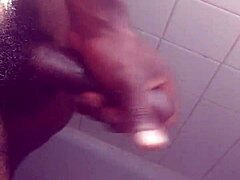 Project shower skeet got me hyped in the USA bathroom solo! 🚿