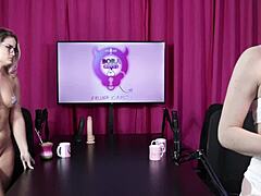 Loira Safada and Ruiva Gostosa Strip for Tantric Massage