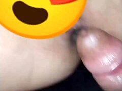 मैं पुरुषों को संतुष्ट करने के लिए बहुत दर्द सहती हूं, गंद में शांत से लेती हूं।