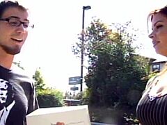 bailey brooks loves pussy eating 😋