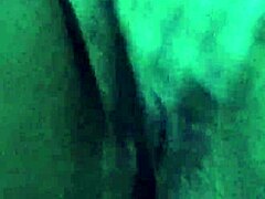 अपनी गीली चूत खोल रही हूँ चाटने के लिए 😍