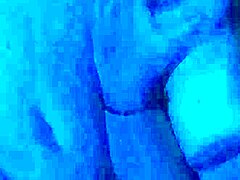 अपनी गीली चूत खोल रही हूँ चाटने के लिए 😍