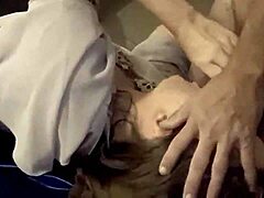 फ्रेंच एमेच्योर सैटिन पैंटी और कॉर्सेट में रब और डीपथ्रोट टॉयज