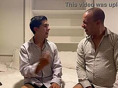 este joven nunca había probado una gran verga como la que tiene este discapacitado, ¿quieres ver?