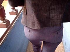 अरे, अपनी गीली पेरुवियन चूत और बड़ी गांड दे, घर बेच दूंगा अपने लंड से