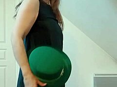 2025 03 17 esclave f strip tease st patrick