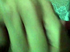 Ma�ana CALIENTE with masturbation on shaved pussy!