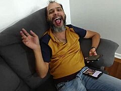 Brincadeirinha virou troca de casal e putaria com amigo.