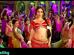 Kareena's hottest navel show with big tits