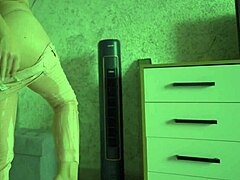 Female Desperation Pee In Jeans Video