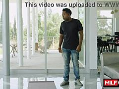 i seduce my friend in the bathtub