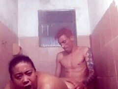 This BBW wife spreads her ass for a sexy bath fucking. 😍