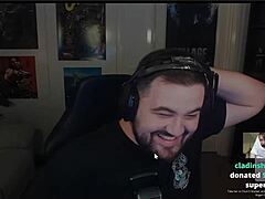 i'm a gamer girl dating michael on live tv