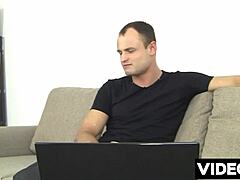 Polskie filmy porno interview with Toxic Fucker in casting session.