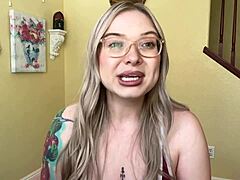 स्टक अप फेमडॉम वाइफ पस्सी लव करती है