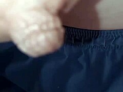 the capezzolo in primo piano is shown in close-up on the piano with focus on nipple