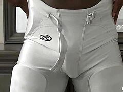 Petite blonde teen 18+ ki choot mein BBC deep le rahi hai