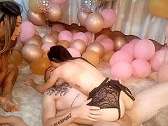 levei a bad melli de presente para a paloma veiga metemos na bucetinha dela a noite toda 😈