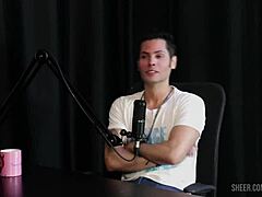 जोव जोव के कंपाइल्ड बोराकास्ट में ब्रूना कार्लोस के साथ शीयर रेड में देखो।