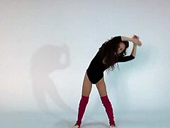 anna ocean flexible gymnast brunette with small tits 😏