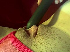 इटालियन मिल्फ आर्टेमिसिया लव कार में टिट्स फ्लैश करती है 😍