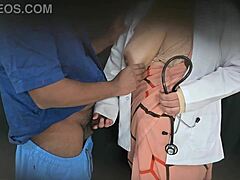 हॉस्पिटल में डॉक्टर्स पेशेंट्स के साथ क्यों इतने हॉर्नी हैं?