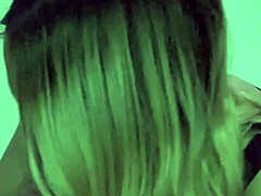 le chupo la verga y lo monto hasta dejarlo sin leche!