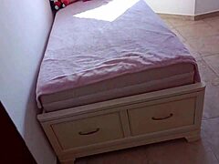 18 साल की परफेक्ट टिट्स वाली मैक्सिकन यूनिवर्सिटी स्टेपसिस्टर्स की घरेलू गरम चुदाई!