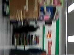 candid teen booty hidden in jeans