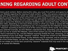 एशियन जापानी औरत कम को भूख से निगलती है