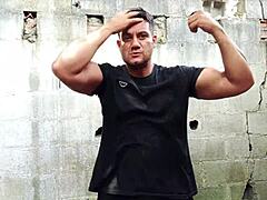 Yuri Gaucho Bodybuilder Handjob Cumload