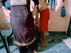 Muslim Aunty Demands Pussy Licking Before Fucking