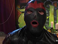 Whornyfilms police officer dives into hardcore threesome with masked guy at work