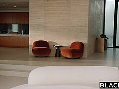 Gorgeous Influencer Gianna Devours His BBC at Gym with Deepthroat and Creampie in Hairy Pussy