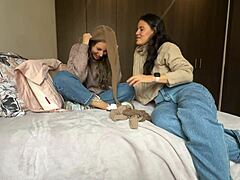 Colombian Latina Lesbian Licking