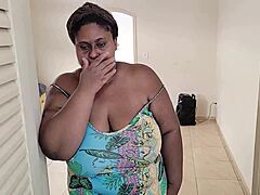 Brazilian milf pays debt with anal sex from agiota in homemade humiliation scene